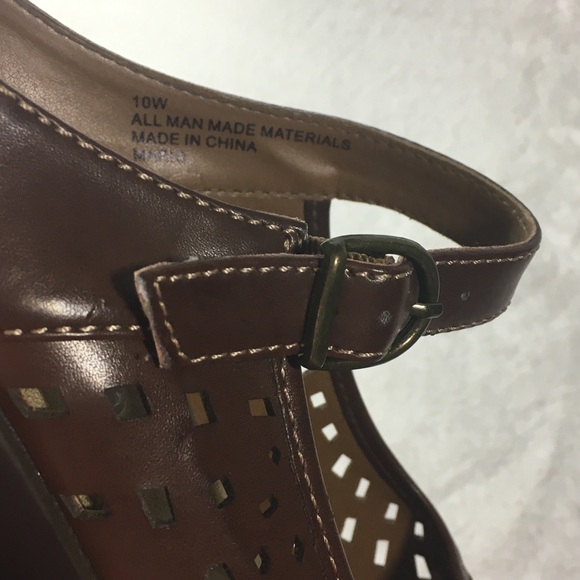 White Mountain Mario Wedge peep toe shoes Size 10W - Picture 6 of 8